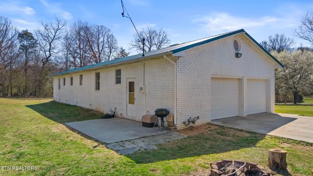 575 County Road 655, Athens, TN 37303