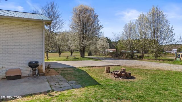 575 County Road 655, Athens, TN 37303