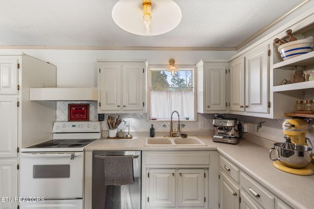 575 County Road 655, Athens, TN 37303