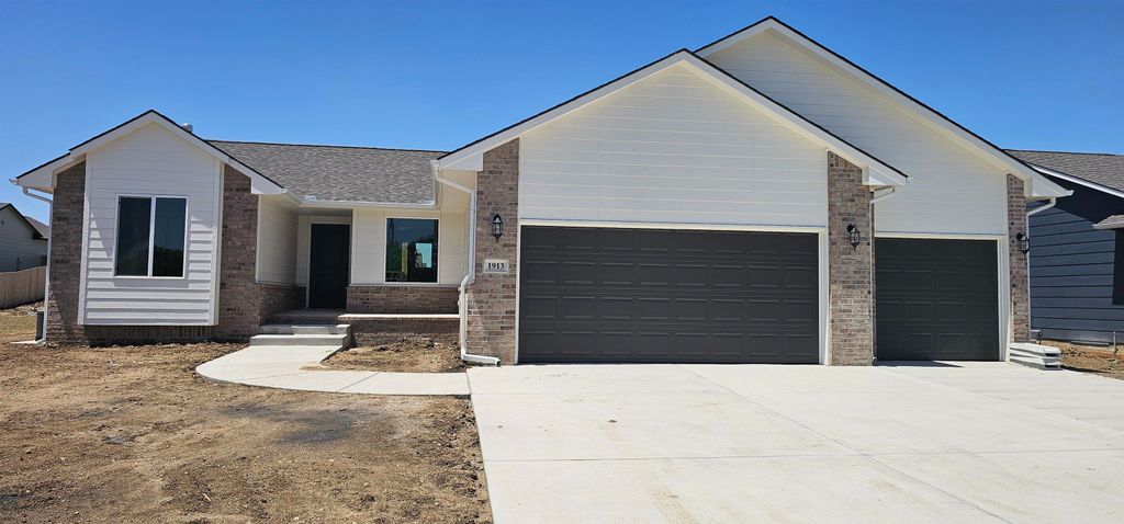 1913 S Herrington St, Wichita, KS 67207