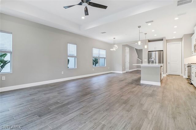 4652 Centaurus CIR, Naples, FL 34120