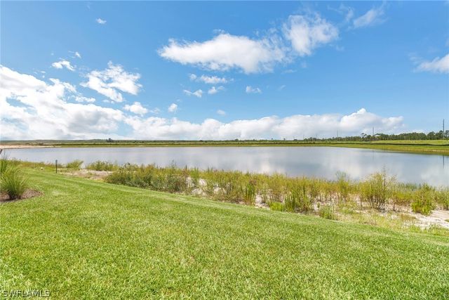 4652 Centaurus CIR, Naples, FL 34120