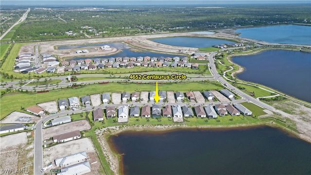 4652 Centaurus CIR, Naples, FL 34120
