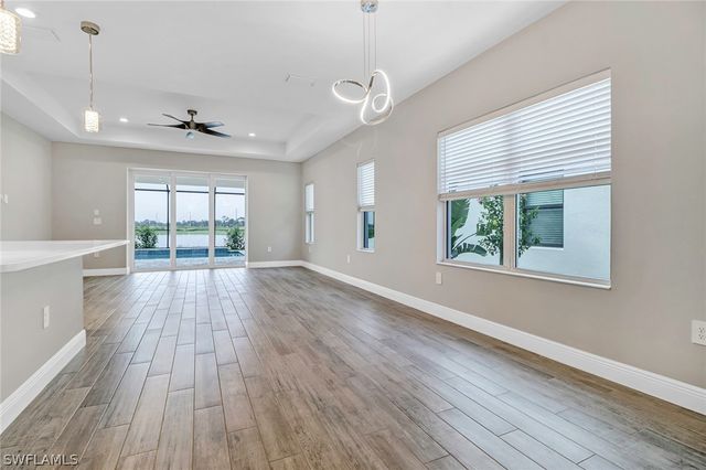 4652 Centaurus CIR, Naples, FL 34120
