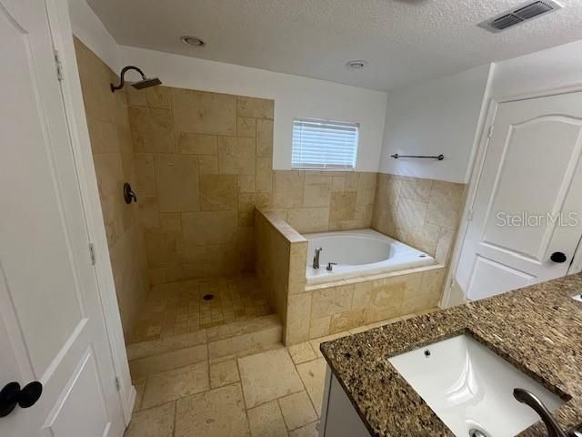 5513 TERRAIN DE GOLF DRIVE, Lutz, FL 33558
