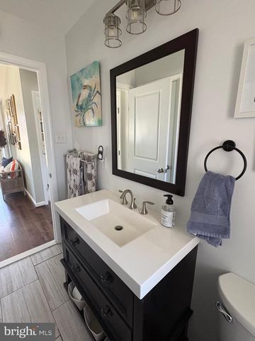 14 KENT AVE, Maple Shade, NJ 08052