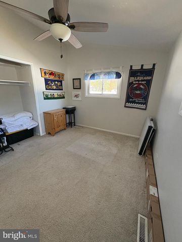 14 KENT AVE, Maple Shade, NJ 08052