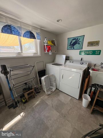 14 KENT AVE, Maple Shade, NJ 08052