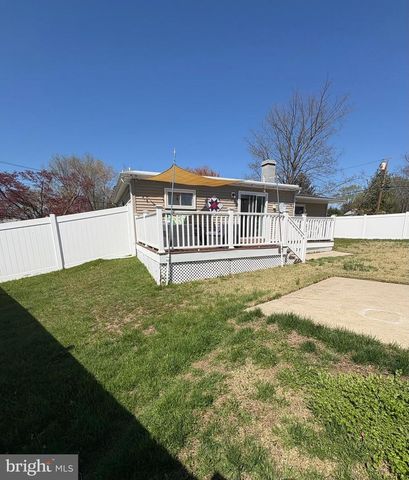 14 KENT AVE, Maple Shade, NJ 08052