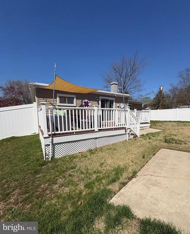 14 KENT AVE, Maple Shade, NJ 08052