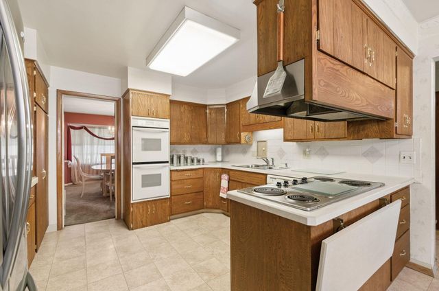 2666 Mitzi Drive, Columbus, OH 43209