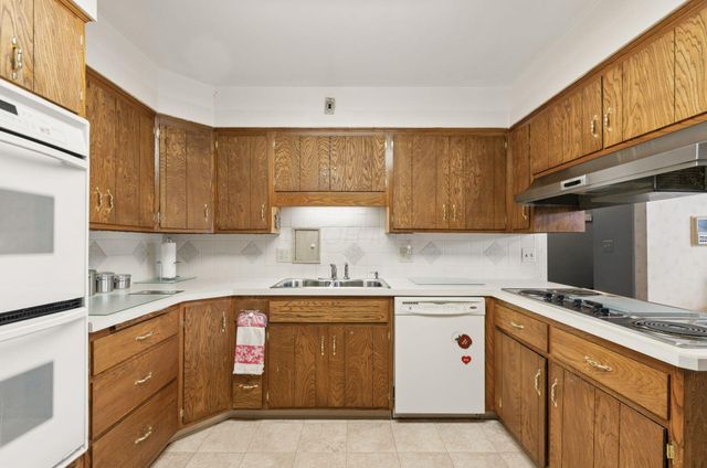 2666 Mitzi Drive, Columbus, OH 43209