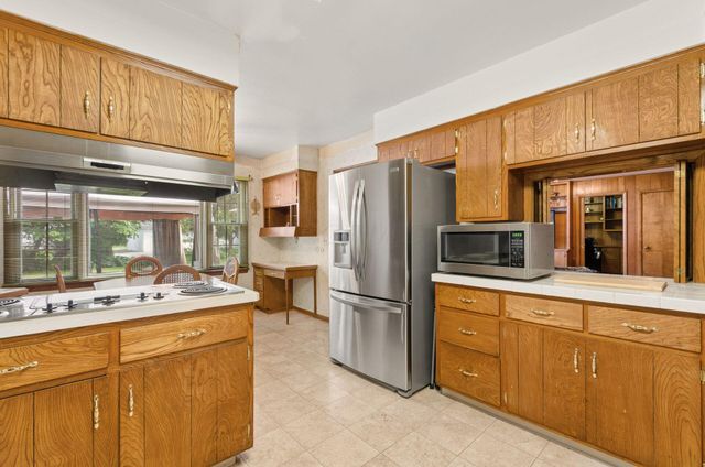 2666 Mitzi Drive, Columbus, OH 43209