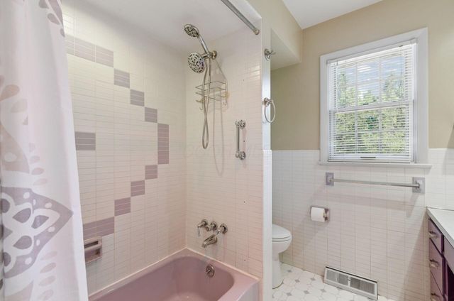 2666 Mitzi Drive, Columbus, OH 43209