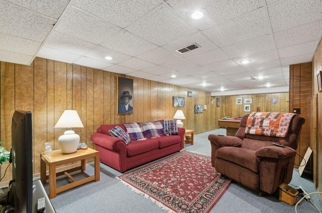 2666 Mitzi Drive, Columbus, OH 43209