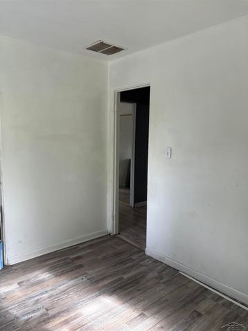 916 Mann Street, Flint, MI 48503