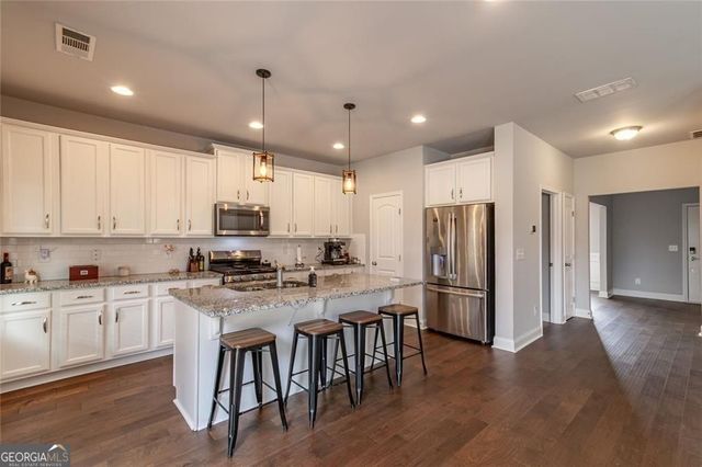 809 Joy Drive, Hoschton, GA 30548