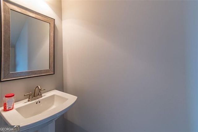 809 Joy Drive, Hoschton, GA 30548