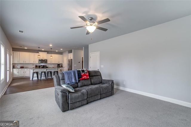 809 Joy Drive, Hoschton, GA 30548