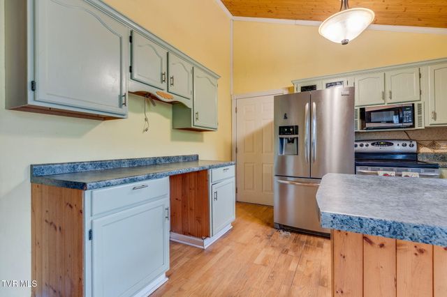 194 Circle Drive, Castlewood, VA 24224