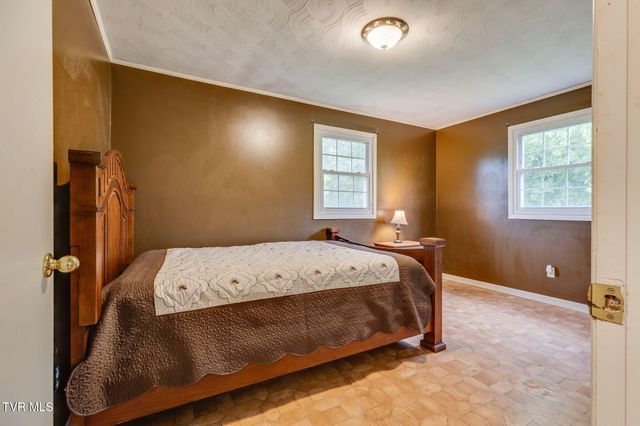 194 Circle Drive, Castlewood, VA 24224