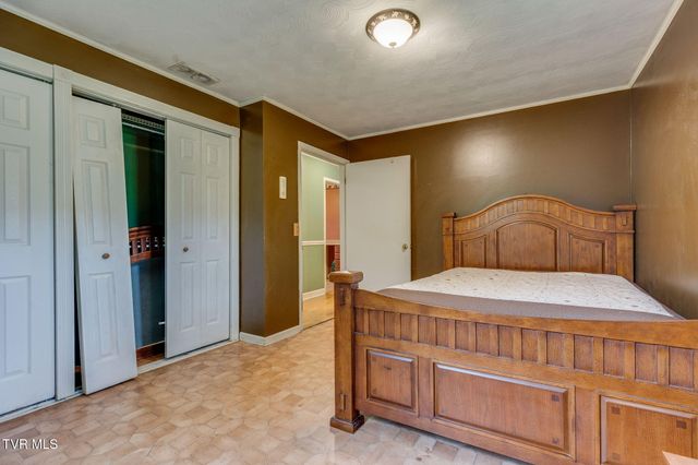 194 Circle Drive, Castlewood, VA 24224