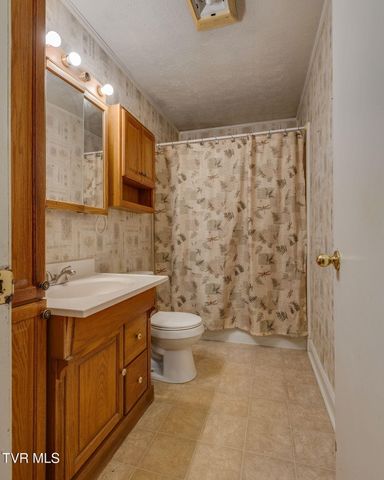 194 Circle Drive, Castlewood, VA 24224