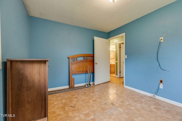 194 Circle Drive, Castlewood, VA 24224