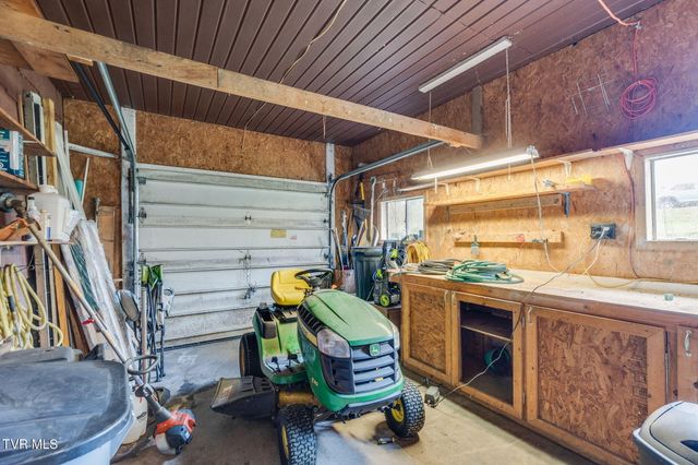 194 Circle Drive, Castlewood, VA 24224