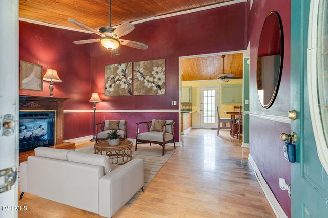 194 Circle Drive, Castlewood, VA 24224
