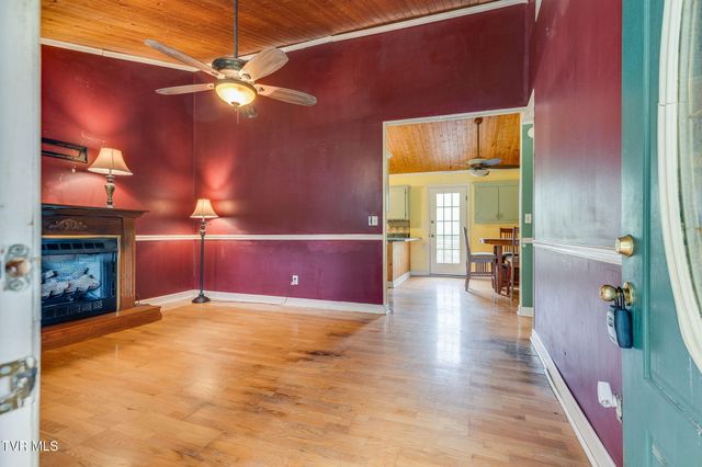 194 Circle Drive, Castlewood, VA 24224