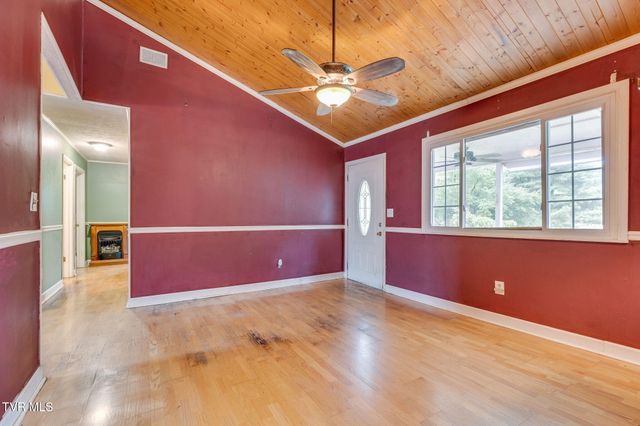 194 Circle Drive, Castlewood, VA 24224