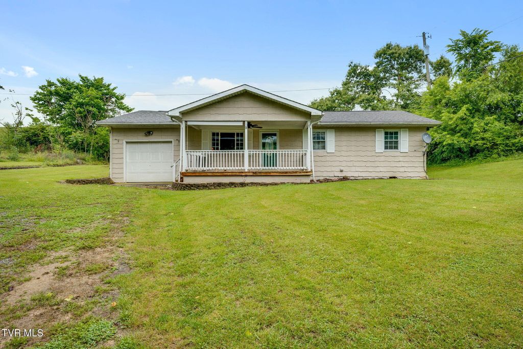 194 Circle Drive, Castlewood, VA 24224
