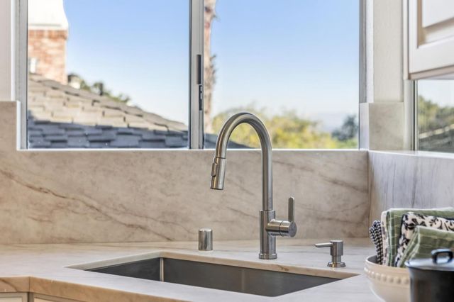 248 Highland Avenue, San Carlos, CA 94070