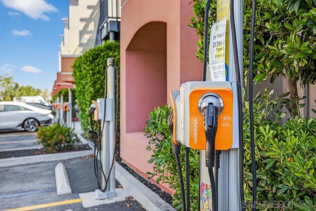 3887 Pell Pl. 314, San Diego, CA 92130