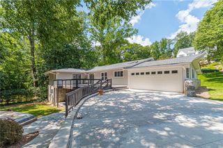 4523 Runnemede Road NW, Atlanta, GA 30327