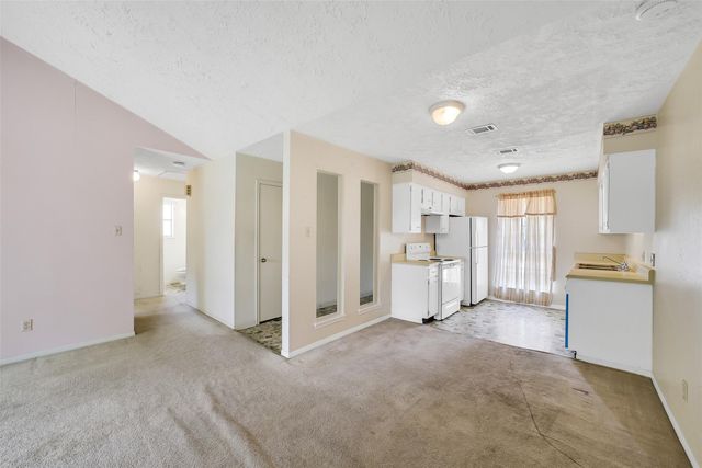 4005 Hunnington Drive, Conroe, TX 77303