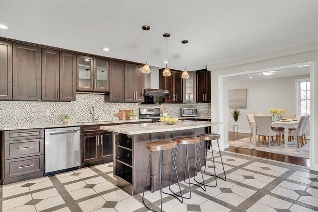 120 Massachusetts Ave 120, Lexington, MA 02420