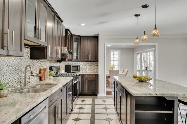 120 Massachusetts Ave 120, Lexington, MA 02420