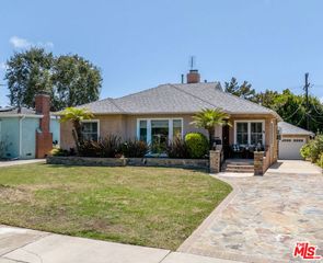 7807 Stewart Avenue, Los Angeles, CA 90045