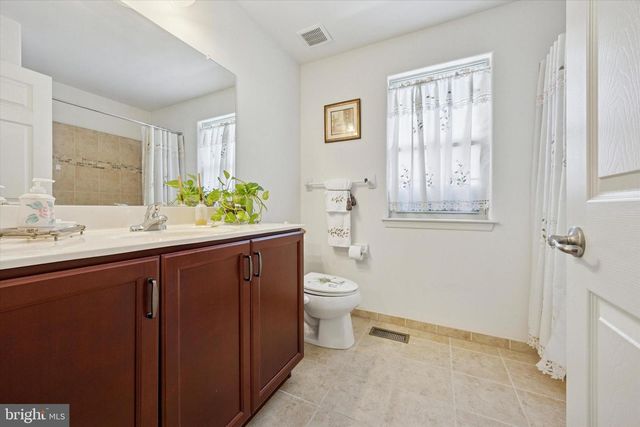 66 BOWMAN DR, Feasterville Trevose, PA 19053