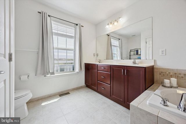 66 BOWMAN DR, Feasterville Trevose, PA 19053