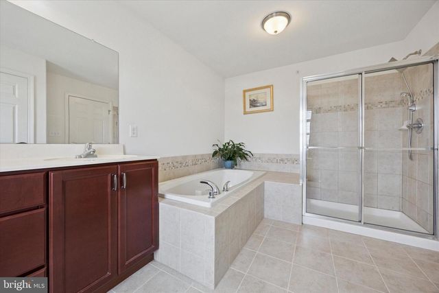 66 BOWMAN DR, Feasterville Trevose, PA 19053