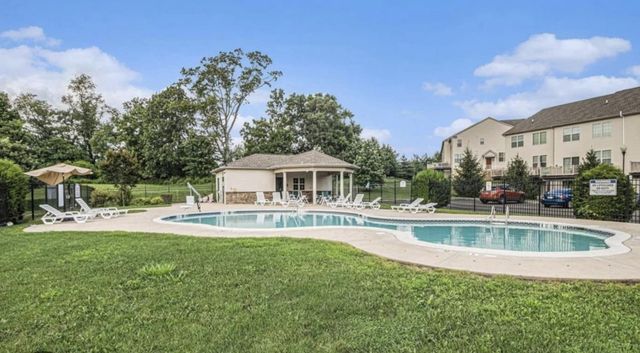 66 BOWMAN DR, Feasterville Trevose, PA 19053