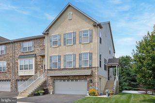 66 BOWMAN DR, Feasterville Trevose, PA 19053
