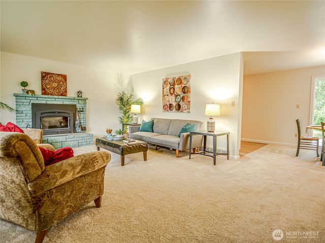 110 N 201st Street, Shoreline, WA 98133