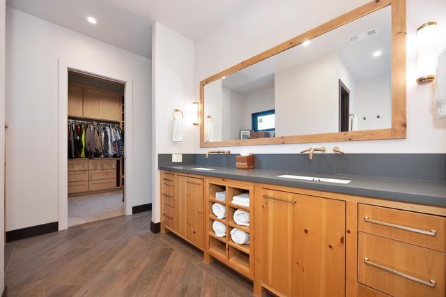 9475 King Rd, Loomis, CA 95650