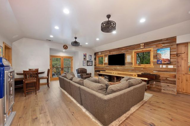 9475 King Rd, Loomis, CA 95650