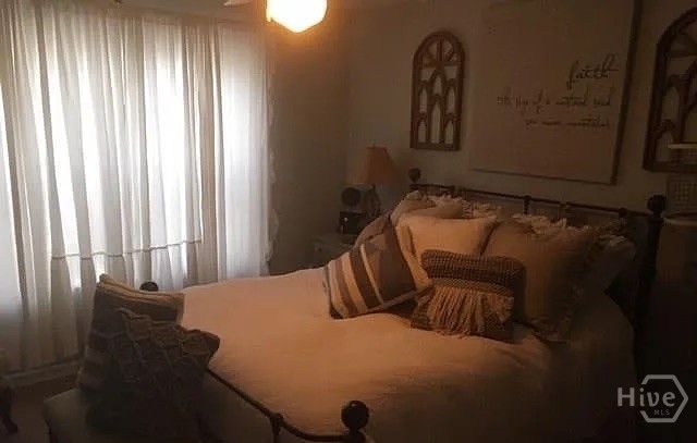 2070 Lakeside Drive, Athens, GA 30605