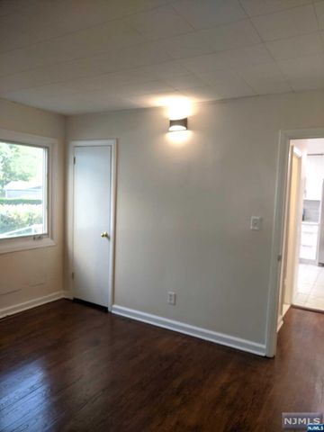 150 Englewood Avenue, Teaneck, NJ 07666